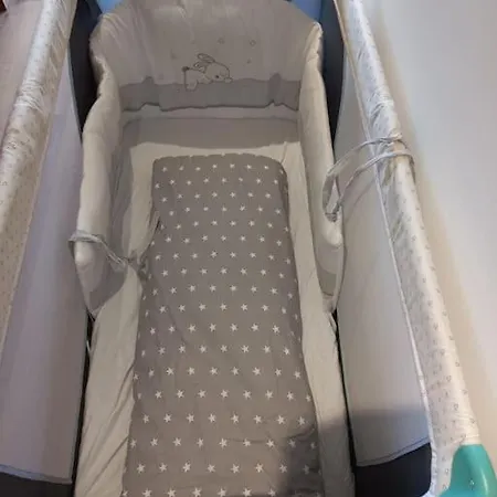 Gemuetliche Dachgeschosswohnung Mit Balkon & Garten * فوش ان دير غلوكنه