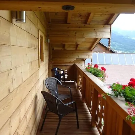 Gemuetliche Dachgeschosswohnung Mit Balkon & Garten Apartamento Fusch an der Glocknerstraße